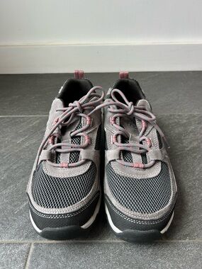 L.L.Bean Trail Model 4 women's hiking shoes size 10 W